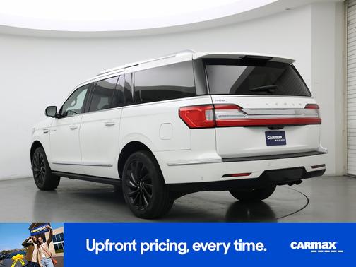 White 2021 Lincoln Navigator L Reserve