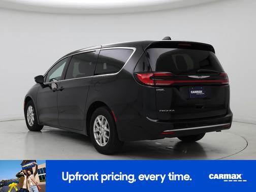 Black 2025 Chrysler Pacifica Select