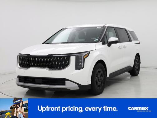 White 2025 Kia Carnival LXS