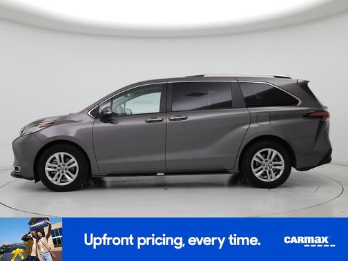 2022 Toyota Sienna Limited