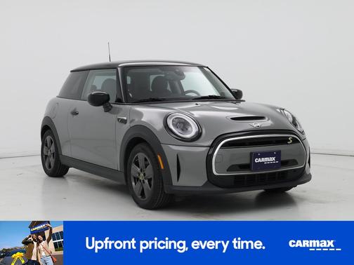 Gray 2023 MINI SE Hardtop SE