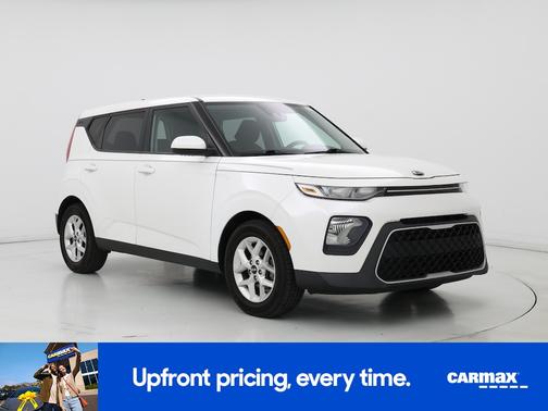 White 2021 Kia Soul LX