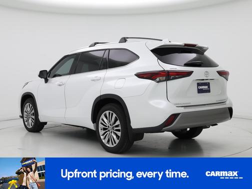 Pearl 2026 Toyota Highlander Platinum