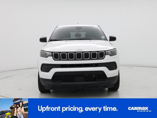 White 2023 Jeep Compass Sport