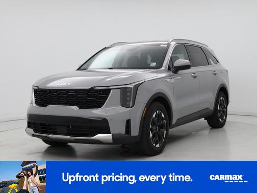 Gray 2025 Kia Sorento S