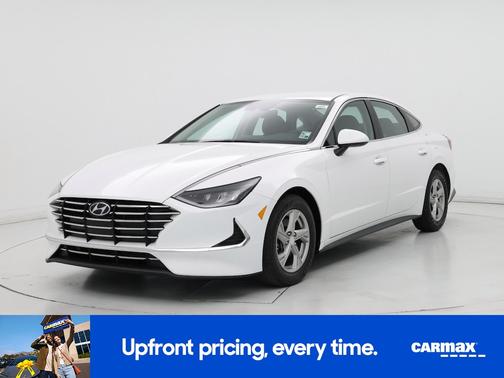 White 2022 Hyundai SONATA SE