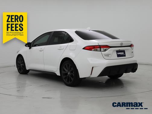 White 2024 Toyota Corolla SE