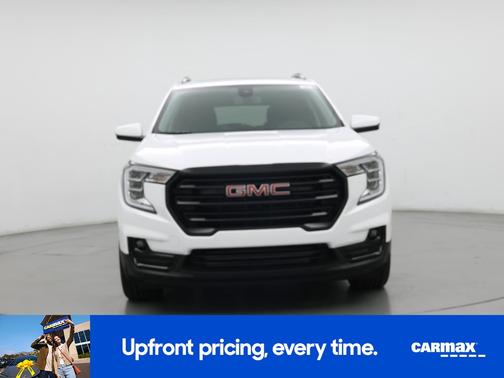 White 2022 GMC Terrain SLT