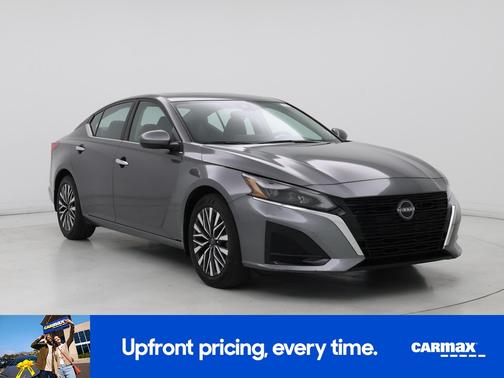 2024 Nissan Altima SV