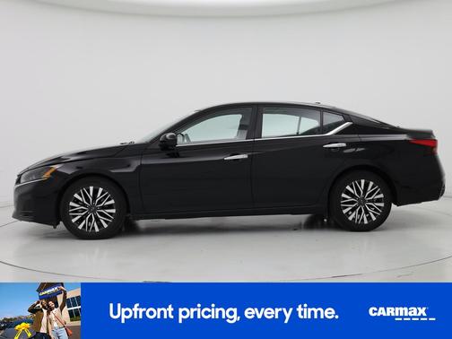 2023 Nissan Altima SV