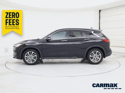 Black 2023 INFINITI QX50 Luxe
