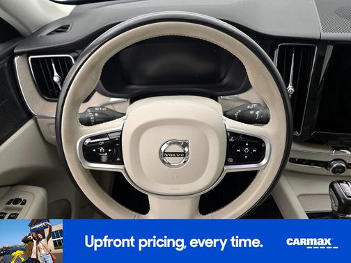 Gray 2021 Volvo XC60 T5 Inscription