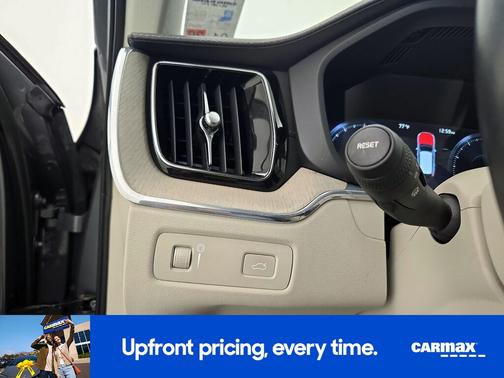 Gray 2021 Volvo XC60 T5 Inscription