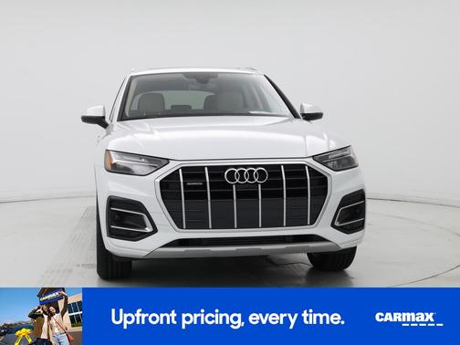 White 2024 Audi Q5 Premium Plus