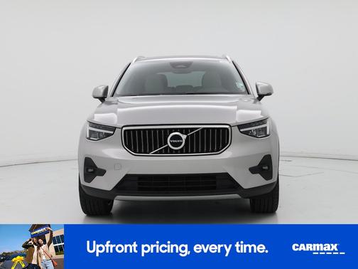 2023 Volvo XC40 B4 Plus Bright Theme