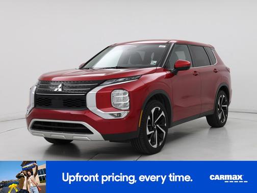 Red 2022 Mitsubishi Outlander SE