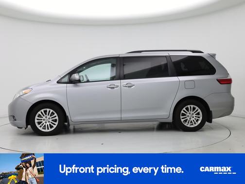 2017 Toyota Sienna XLE