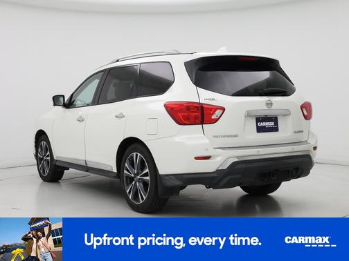 White 2019 Nissan Pathfinder Platinum