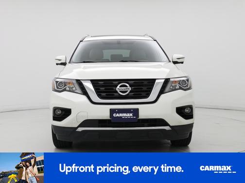 White 2019 Nissan Pathfinder Platinum