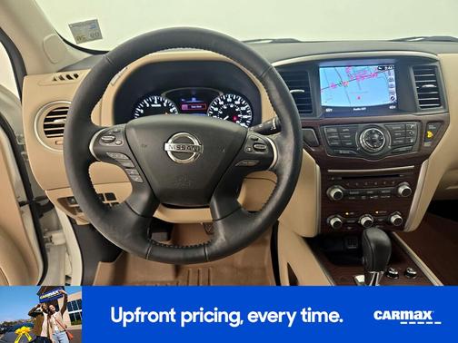 White 2019 Nissan Pathfinder Platinum