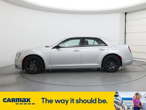 2019 Chrysler 300 Touring