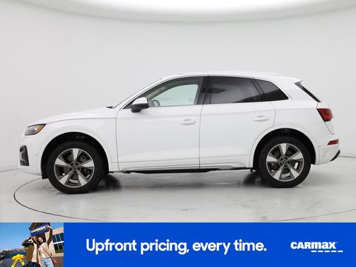 White 2023 Audi Q5 Prestige