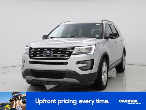 Silver 2016 Ford Explorer XLT