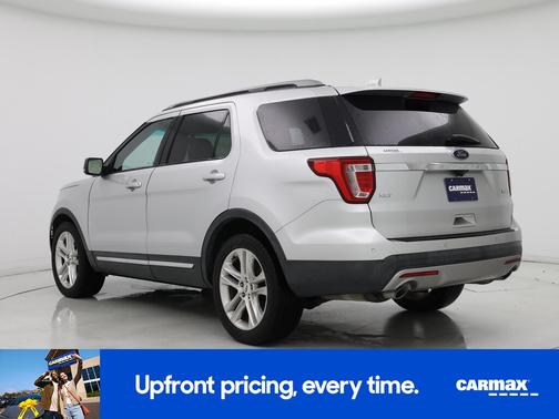 Silver 2016 Ford Explorer XLT