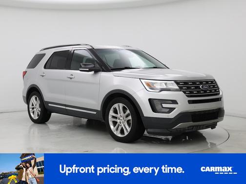 Silver 2016 Ford Explorer XLT