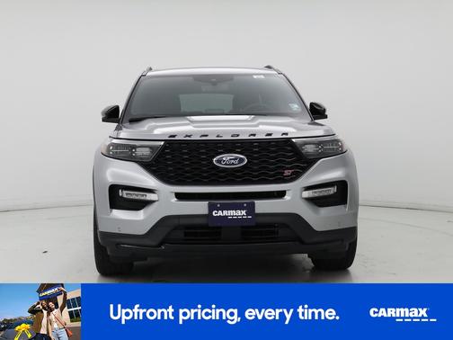 Silver 2023 Ford Explorer ST