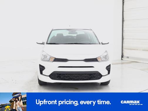 White 2022 Kia Rio S