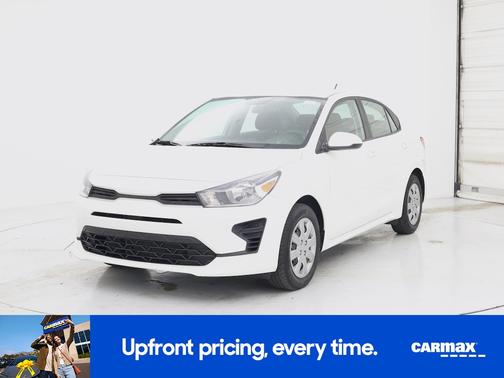 White 2022 Kia Rio S