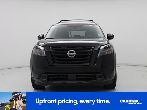 Black 2023 Nissan Pathfinder SV