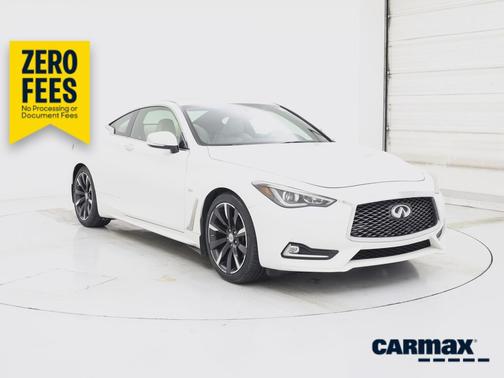 White 2017 INFINITI Q60 Premium