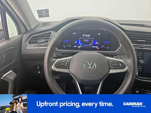 White 2023 Volkswagen Tiguan SE