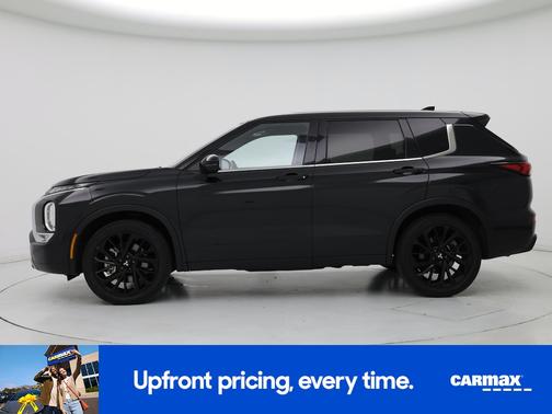 Black 2024 Mitsubishi Outlander SE Black Edition