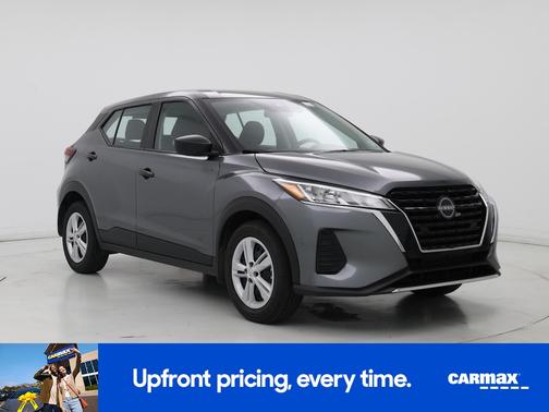 Gray 2025 Nissan Kicks Play S
