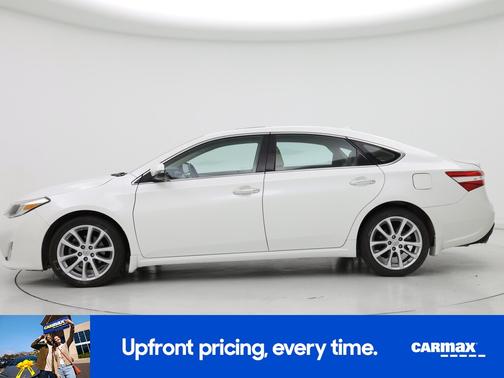 White 2015 Toyota Avalon Limited