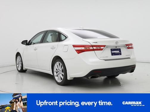 White 2015 Toyota Avalon Limited