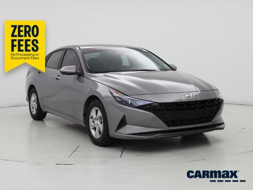 Gray 2022 Hyundai ELANTRA SE