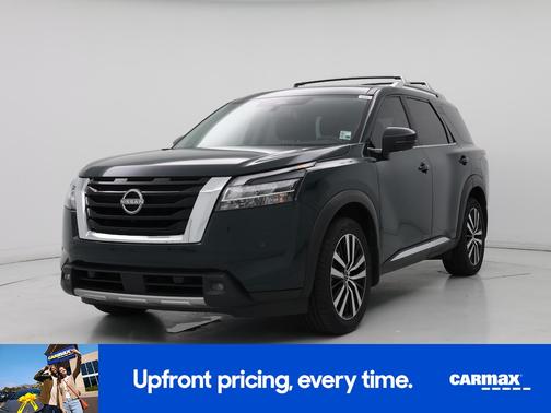 Green 2023 Nissan Pathfinder Platinum