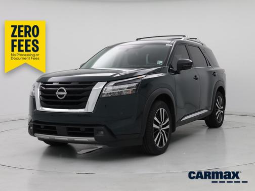Green 2023 Nissan Pathfinder Platinum