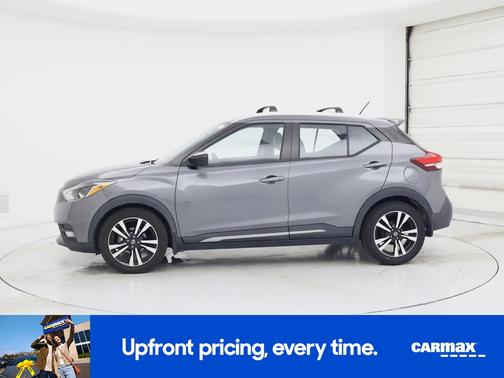 Gray 2020 Nissan Kicks SR