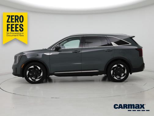 Green 2025 Kia Sorento Hybrid EX