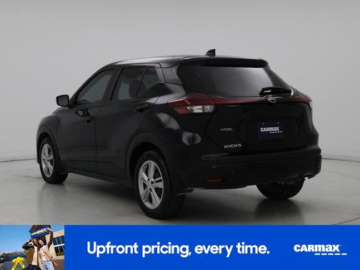 Black 2022 Nissan Kicks S