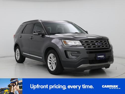 Gray 2017 Ford Explorer XLT