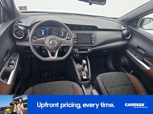 2020 Nissan Kicks SR