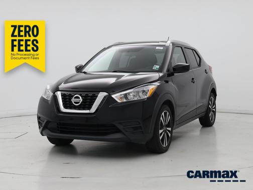 Black 2019 Nissan Kicks SV