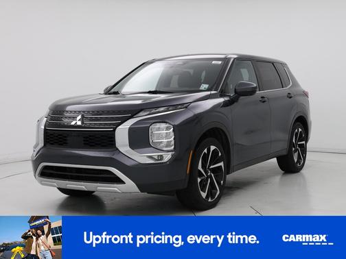 Gray 2024 Mitsubishi Outlander SE