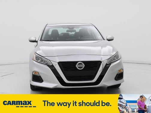 2022 Nissan Altima SV